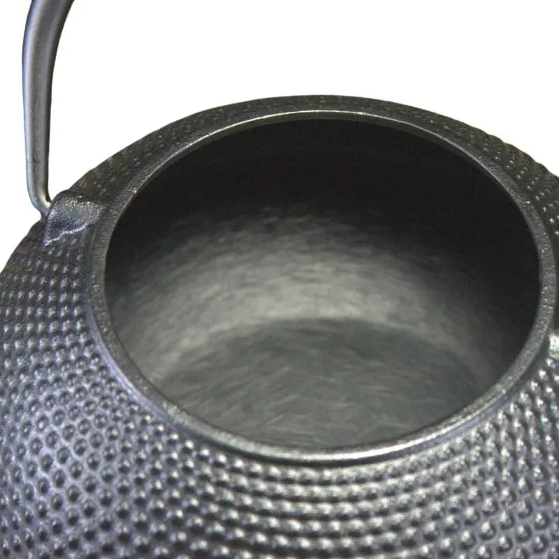 Théière En Fonte Arare 1.5L Noire – Couvercle Blanc – Filtre Inox – Neuve