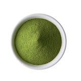 Matcha en poudre d'Uji, Kyoto, 100 g, dans un bol blanc