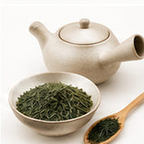Théière kyusu et feuilles de thé vert sencha Shizuoka Satsuki