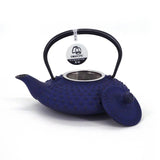 Théière japonaise en fonte iwachu kambin bleue ouverte