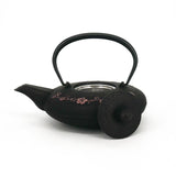 théière japonaise en fonte japonaise iwachu wa sakura 0.55 l noir ouverte